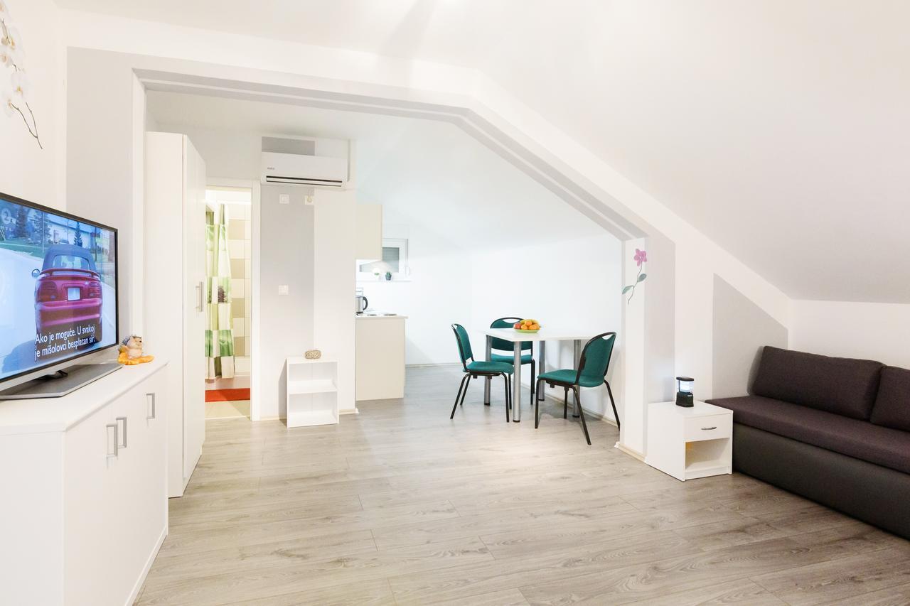 Apartmani Orhideja Горни-Карин Экстерьер фото